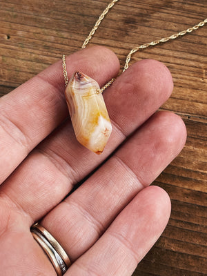 Open image in slideshow, Pendulum Agate Necklace
